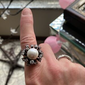 Park Lane stunning pearl and diamond cz hematite ring  “ NWTO in box 🖤